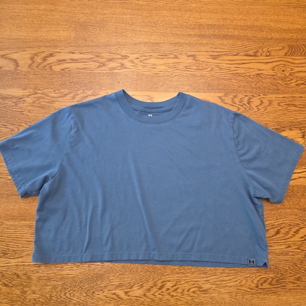 Under Armour Small  Women's Crop Top Short Sleeve‎ Blue Wide Fit